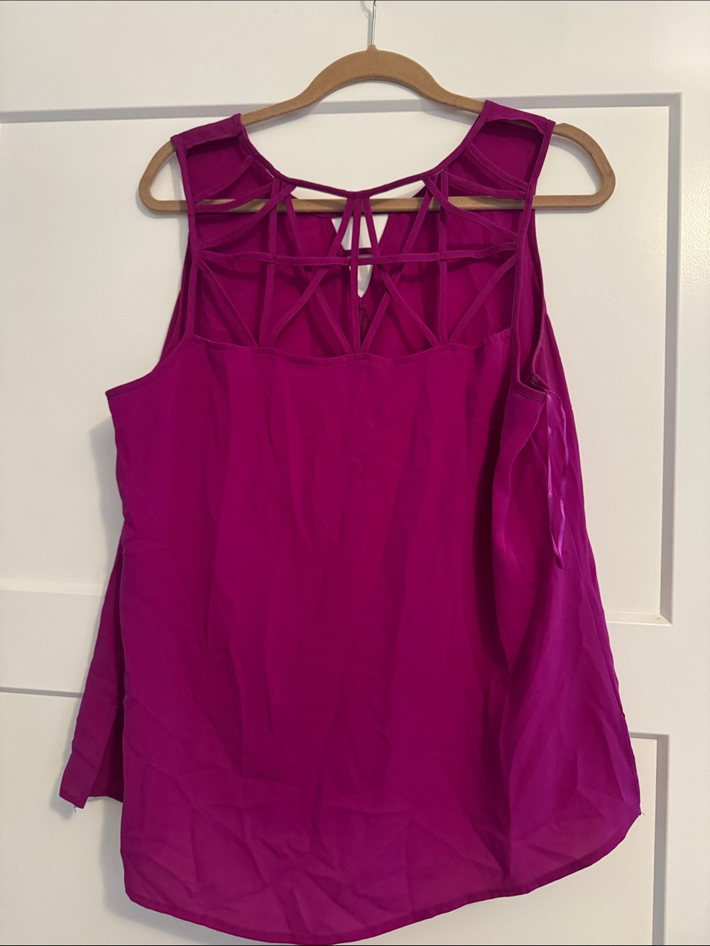 Skies Are Blue Magenta Sleeveless Camisole with Lattice Keyhole - Picture 2 of 2